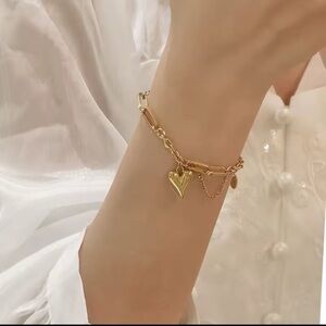 18k Gold plated stainless steel Heart Link Bracelet